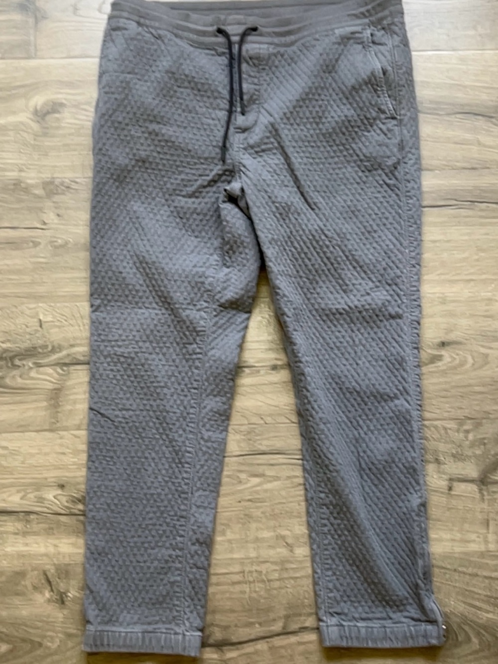 Bonobos Quilted Gray Jogger Pants